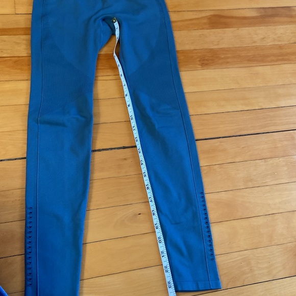 Reitmans Hyba leggings and top XS - Picture 6 of 9